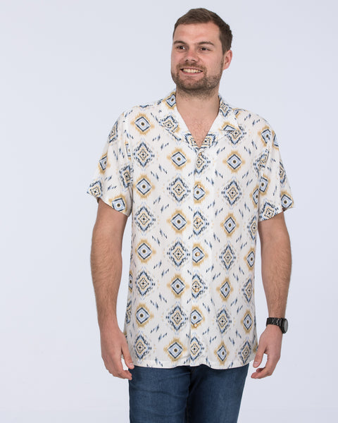 SS_20Shirt_202T_20Dustin_20Revere_20White_20Aztec_20LS_b297b6a5-8d97-4aca-96c4-078aa585c06e_600x600.jpg