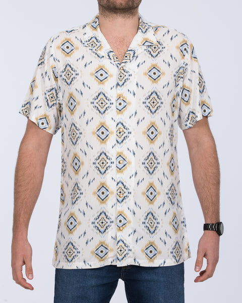 SS_20Shirt_202T_20Dustin_20Revere_20White_20Aztec_20front_bb3cde77-2e4a-4acc-98e5-21aeb7fb8be3_600x600.jpg