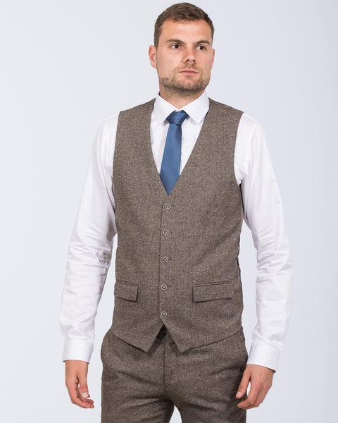 Suit_20Skopes_20Jude_20Fawn_20Herringbone_20Waistcoat_20front_600x600.jpg