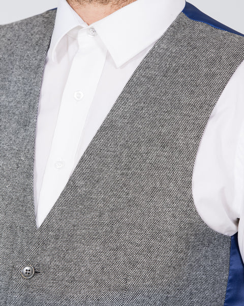 waistcoat_ruthin_grey_detail_49ef6de7-9484-4d66-8278-0791b74c7215_600x600.jpg